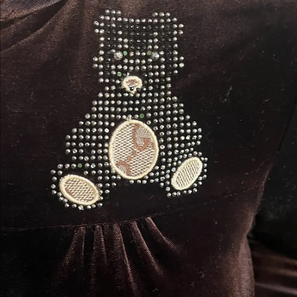 GUCCI-Women's Velvet Tracksuit in Dark Brown with Rhinestone Bears. - Picture 8 of 16